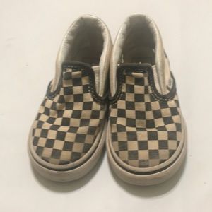 Toddler size 6 1/2 slip bonds